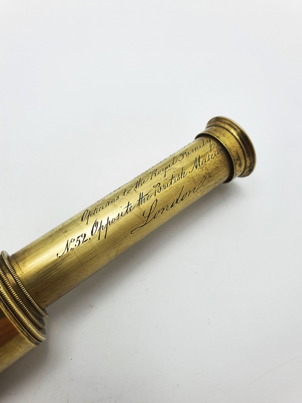 Handsome Antique Brass Telescope - Thomas Harris & Son, Opticians to the Royal Family – circa 1870 View VIII
