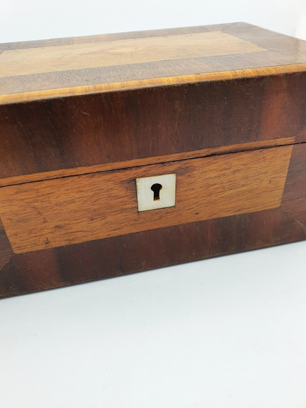 Lovely Antique Victorian Wooden Jewellery / Trinket Box with Inlay & Satin Lining – circa 1880 View V