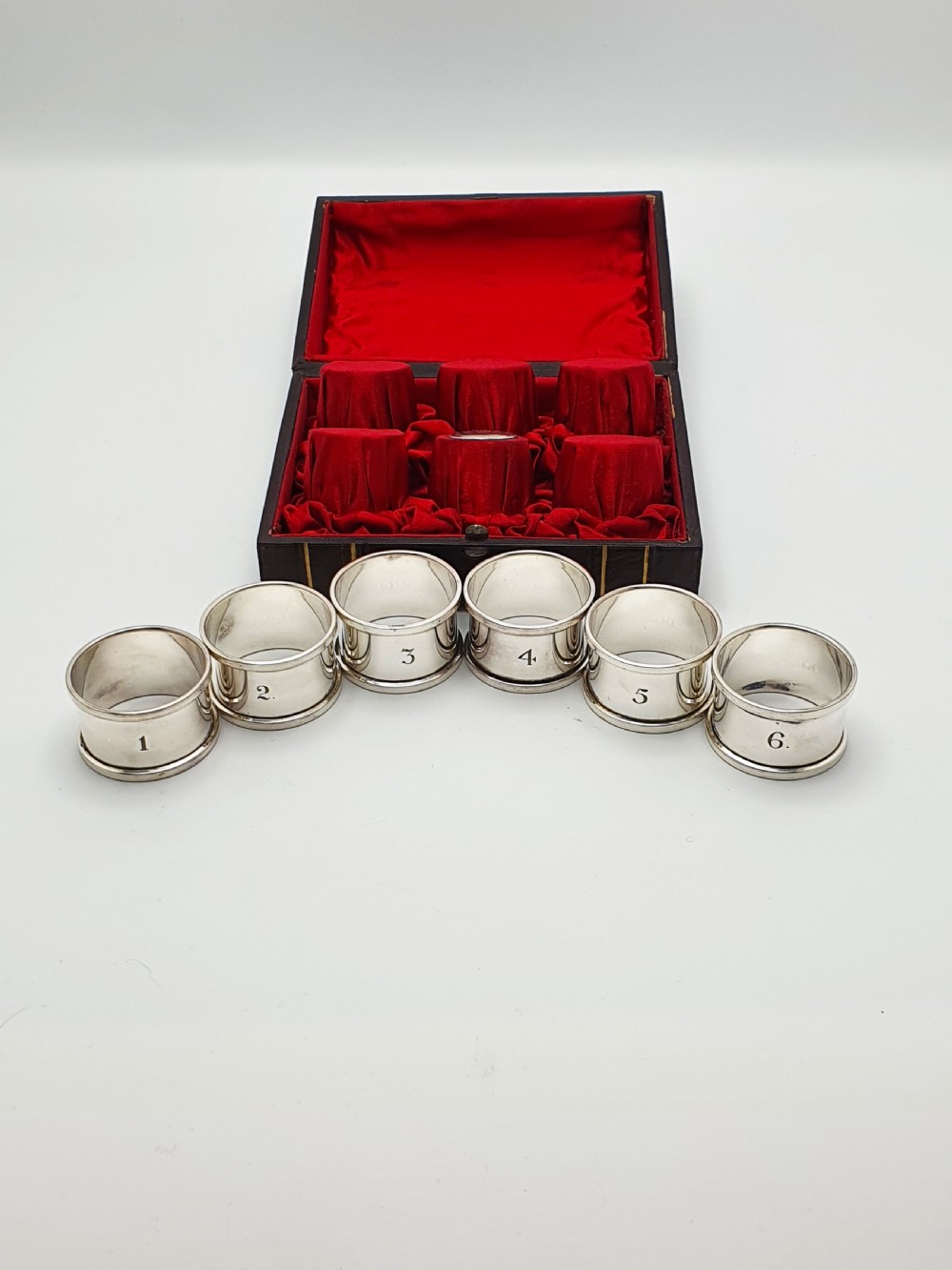 Antique Set of Six Numbered Silver-Plated Napkin Rings in Original Fitted Case – circa 1920 View III