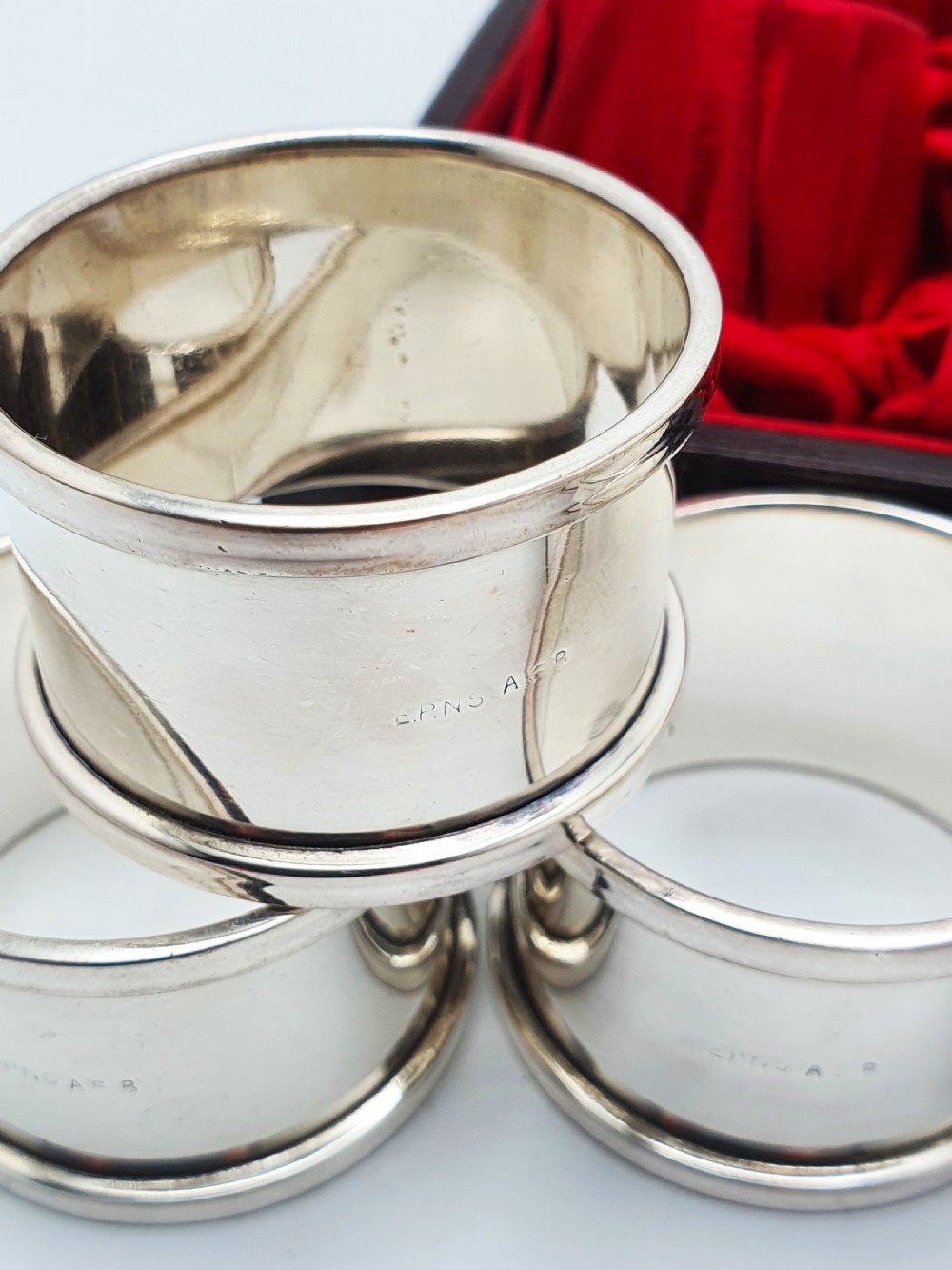 Antique Set of Six Numbered Silver-Plated Napkin Rings in Original Fitted Case – circa 1920 View V
