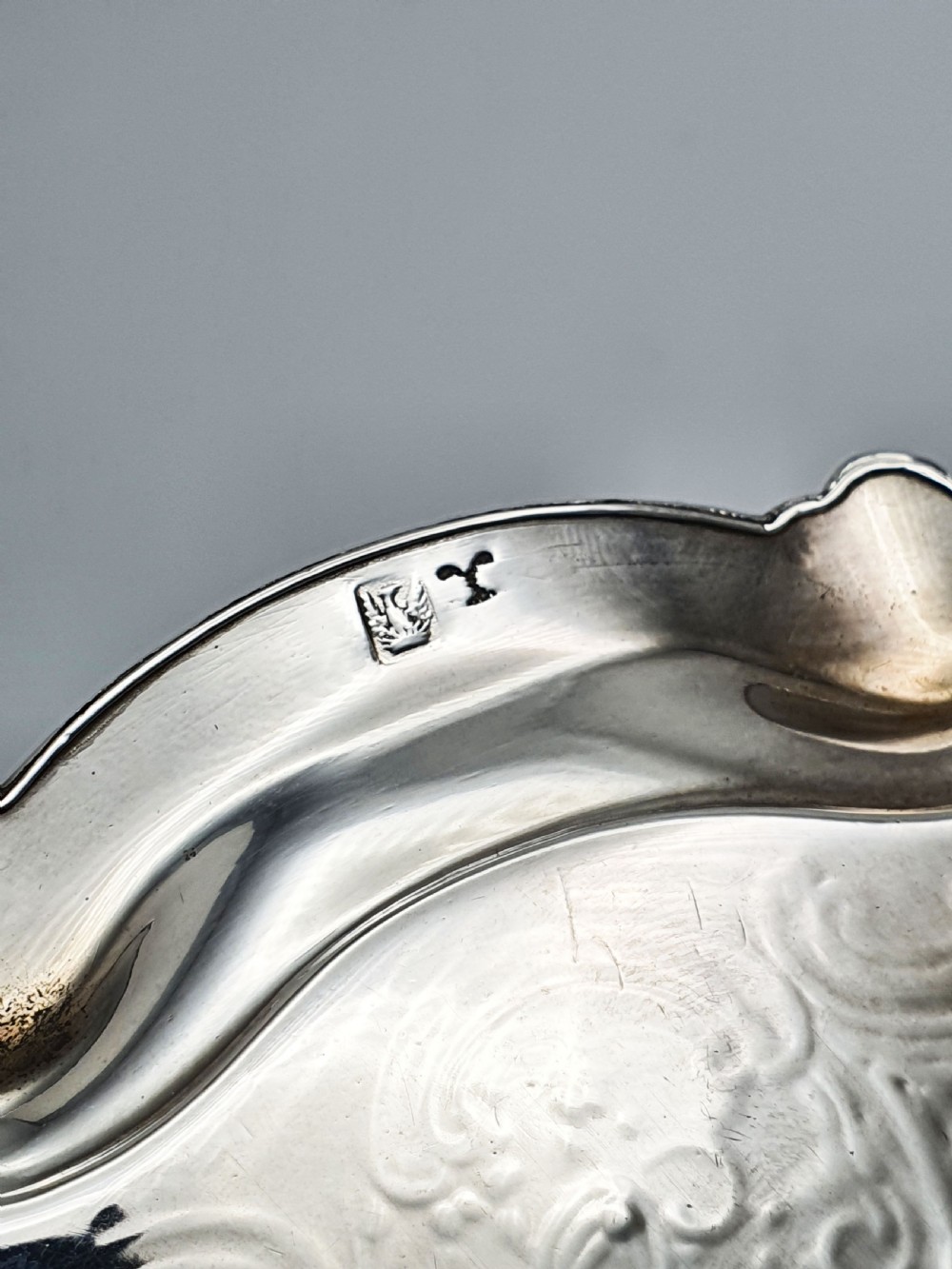 Fine Victorian Sheffield Silver-Plated Salver on Scroll Feet – circa 1840 View VI