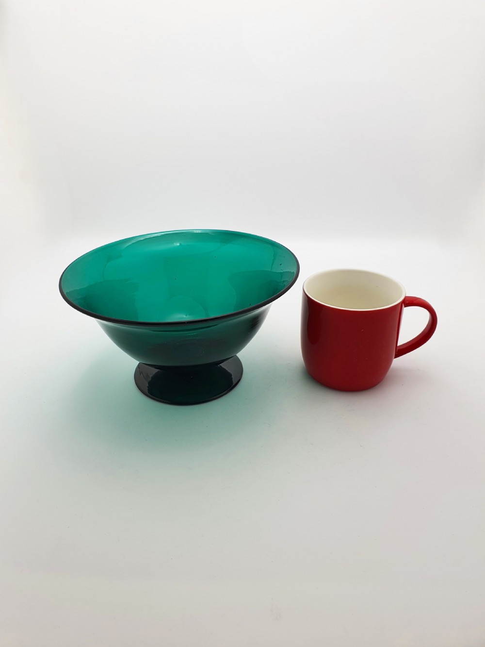 Nice Antique Georgian Emerald Green Glass Footed Bowl – circa 1820 View V