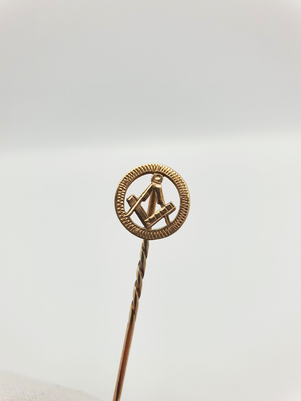 Handsome Antique Victorian 9ct Gold Masonic Tie Pin - 1897 View III