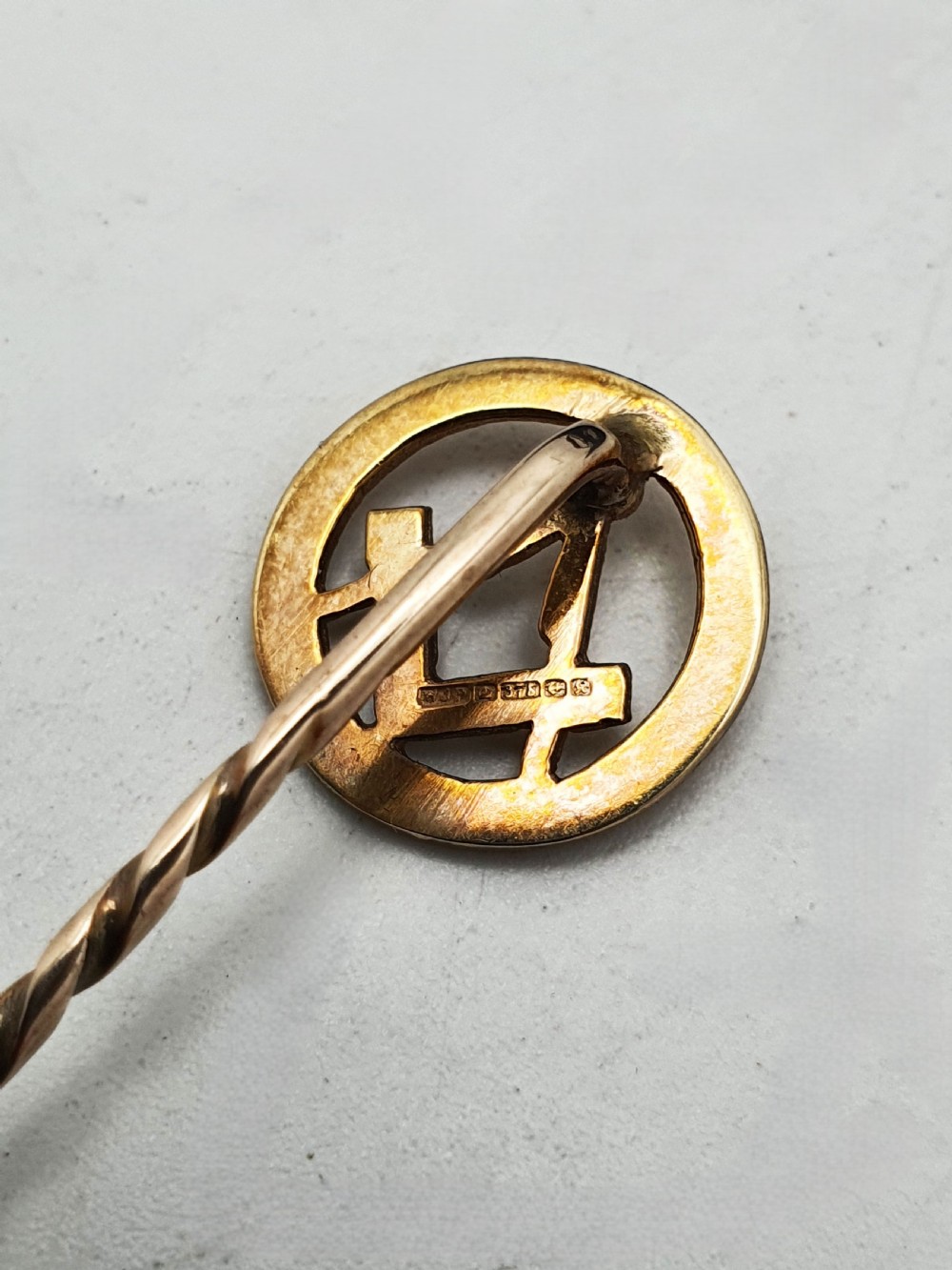 Handsome Antique Victorian 9ct Gold Masonic Tie Pin - 1897 View IV