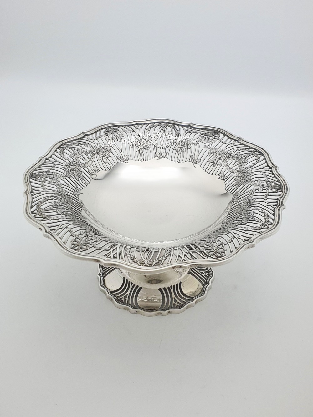 Gorgeous Antique George V  Sterling Silver Comport by William Hutton & Sons - 1913