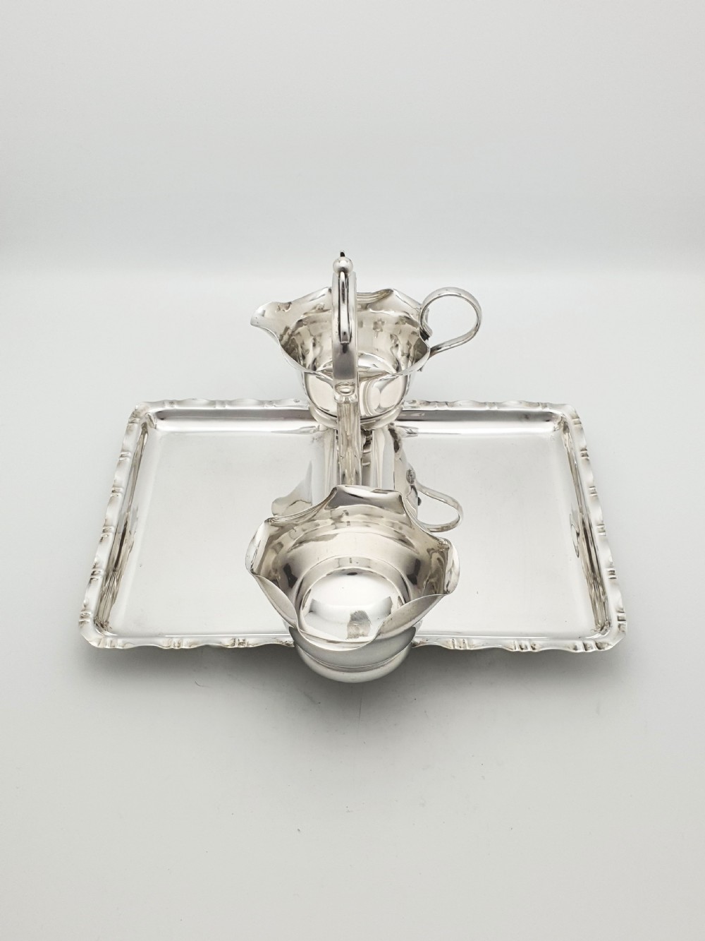 Lovely Antique Edwardian Silver-Plated Strawberry Dish – circa 1905 View VI