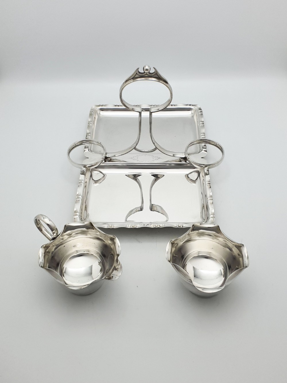 Lovely Antique Edwardian Silver-Plated Strawberry Dish – circa 1905 View VIII