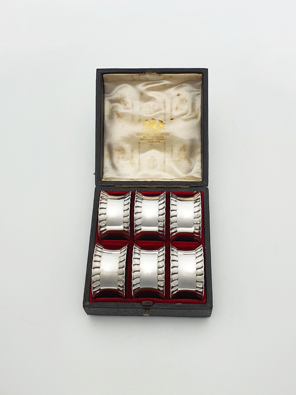 Set of 6 Antique Edwardian Silver-Plated Napkin Rings in Fitted Case – circa 1905