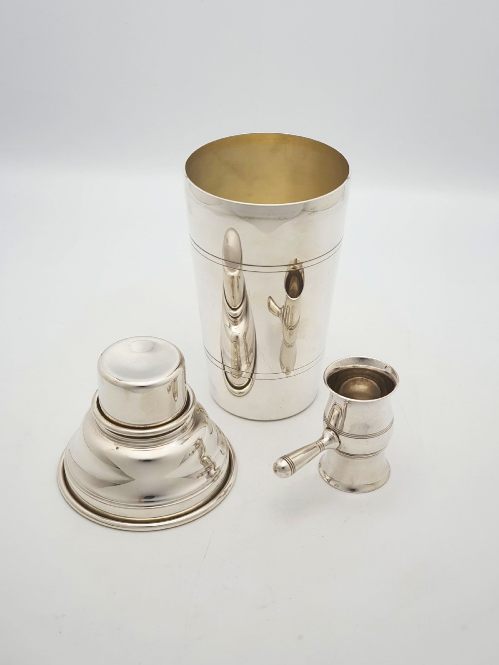 Nice Art Deco Silver-Plated Cocktail Shaker with Measuring Jigger – circa 1930 View IV