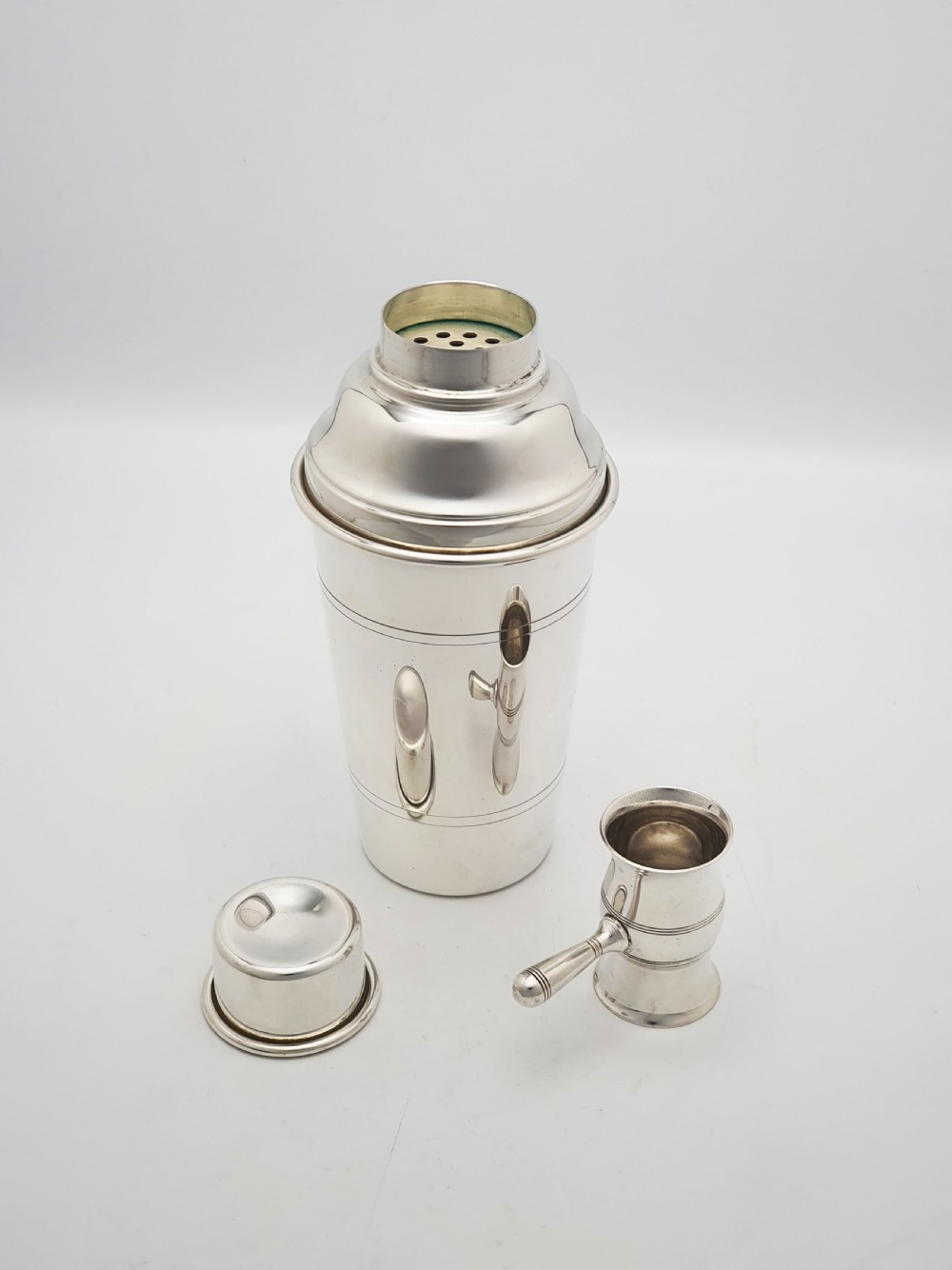 Nice Art Deco Silver-Plated Cocktail Shaker with Measuring Jigger – circa 1930 View V