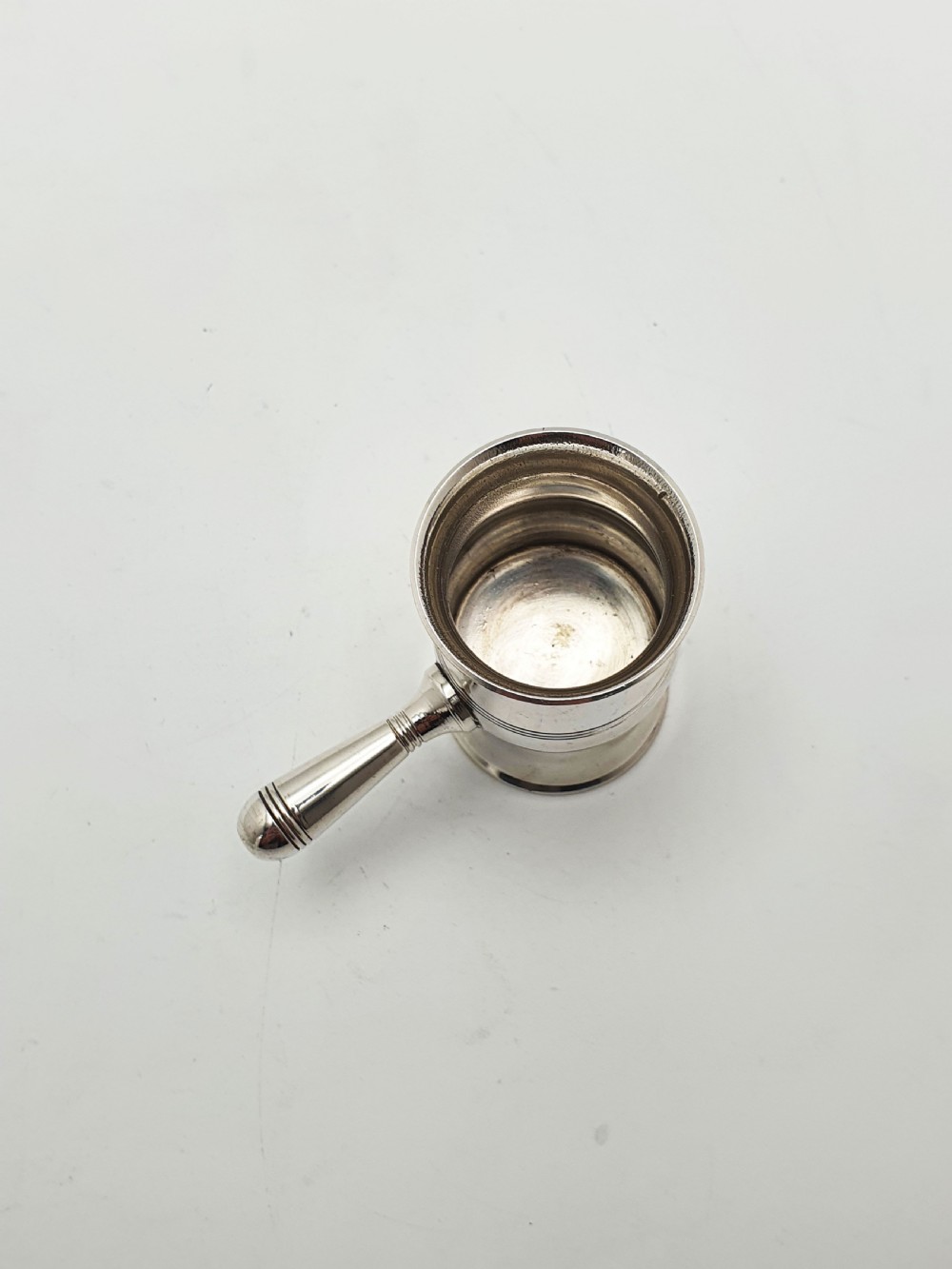 Nice Art Deco Silver-Plated Cocktail Shaker with Measuring Jigger – circa 1930 View VI