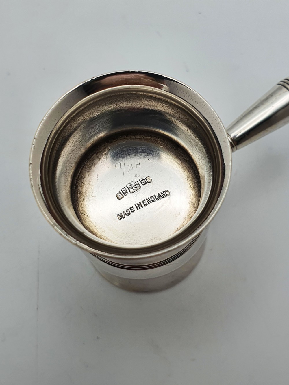 Nice Art Deco Silver-Plated Cocktail Shaker with Measuring Jigger – circa 1930 View VII