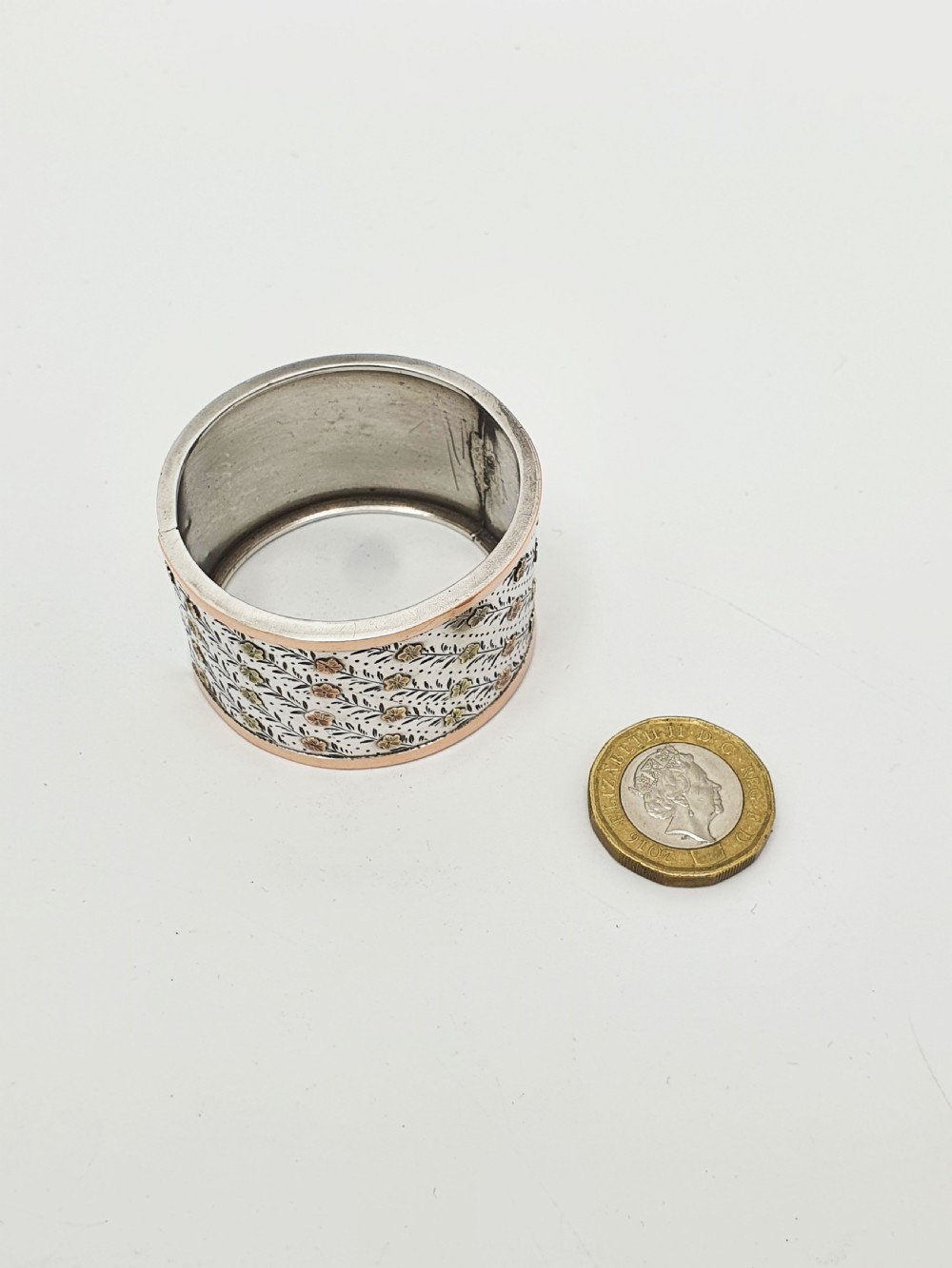 Gorgeous Antique Victorian Silver & Gold Inlaid Napkin Ring – circa 1890 View VII