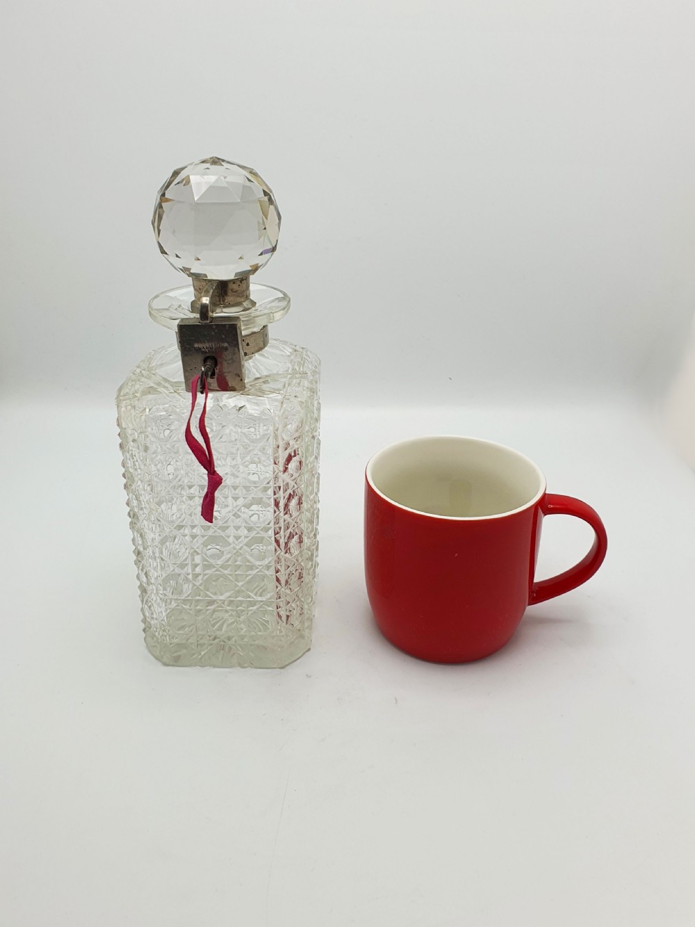 Nice Antique Edwardian Cut Glass Locking Decanter - circa 1905 View XIII