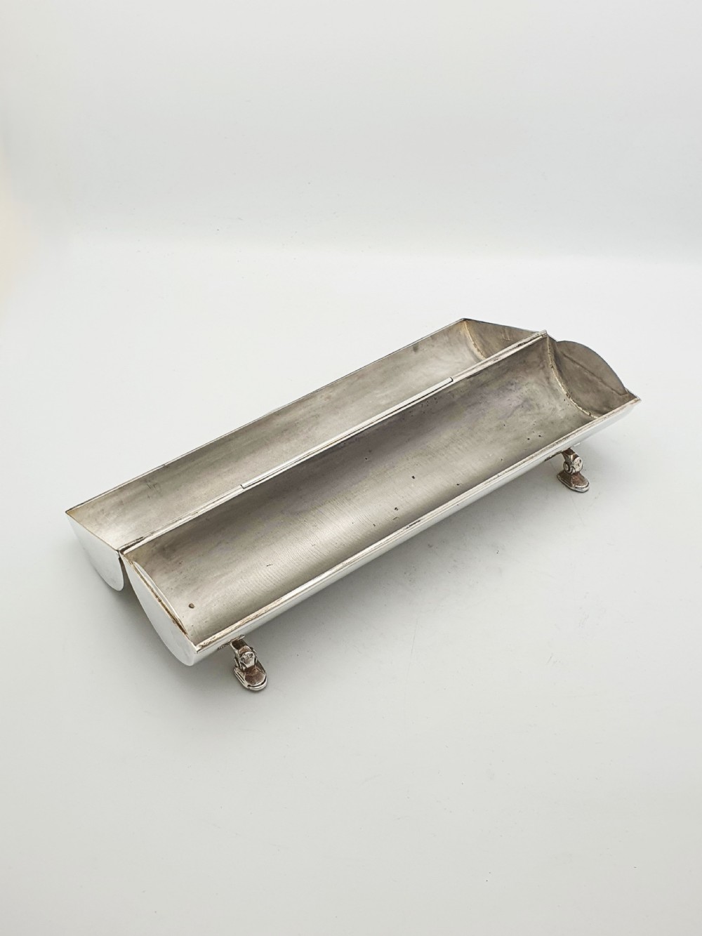 Nice Vintage Silver-Plated Biscuit Box with Hinged Lid – circa 1960 View II