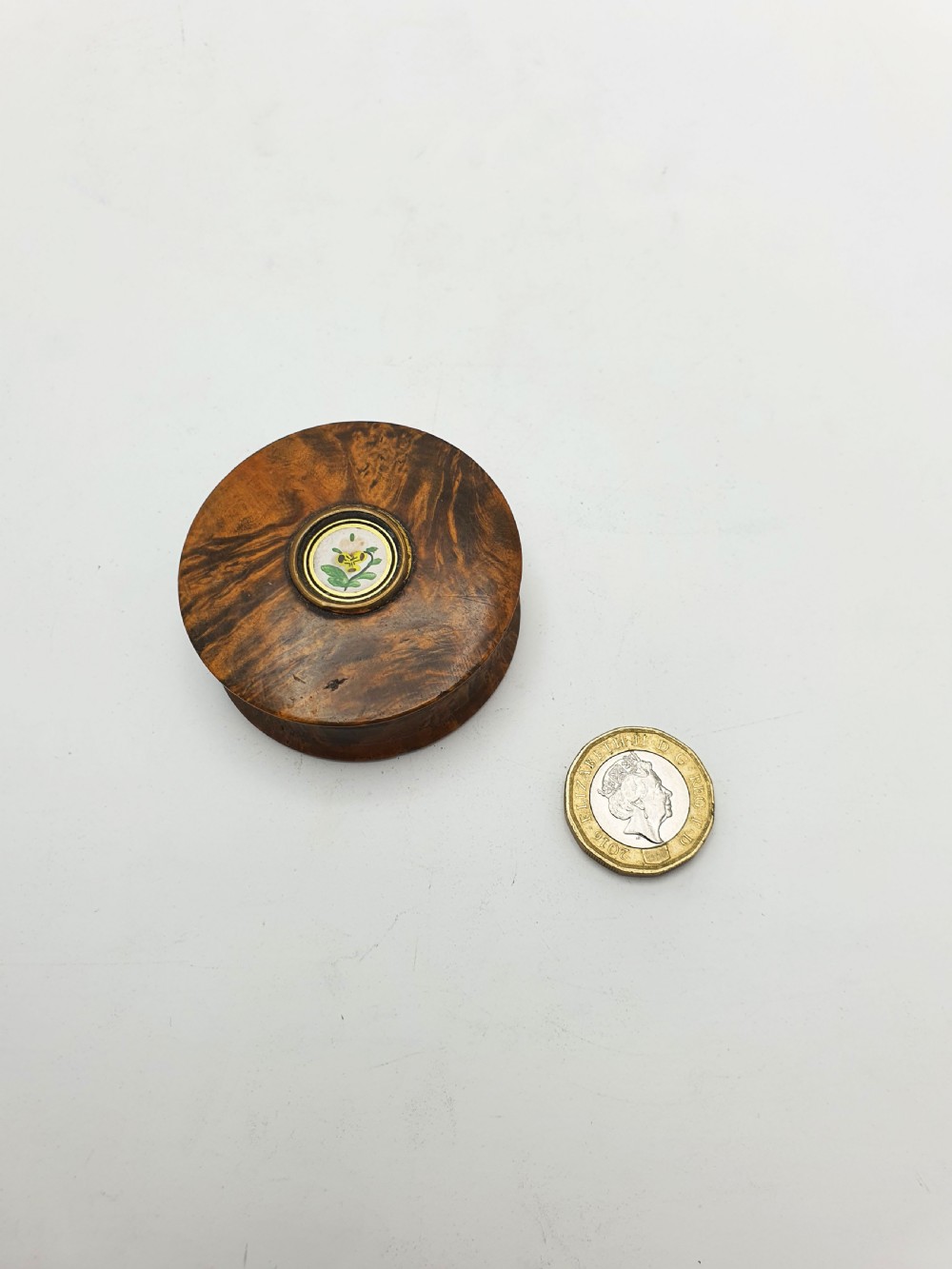 Antique Victorian Burr Walnut Snuff Box with Floral Inset – circa 1880 View V
