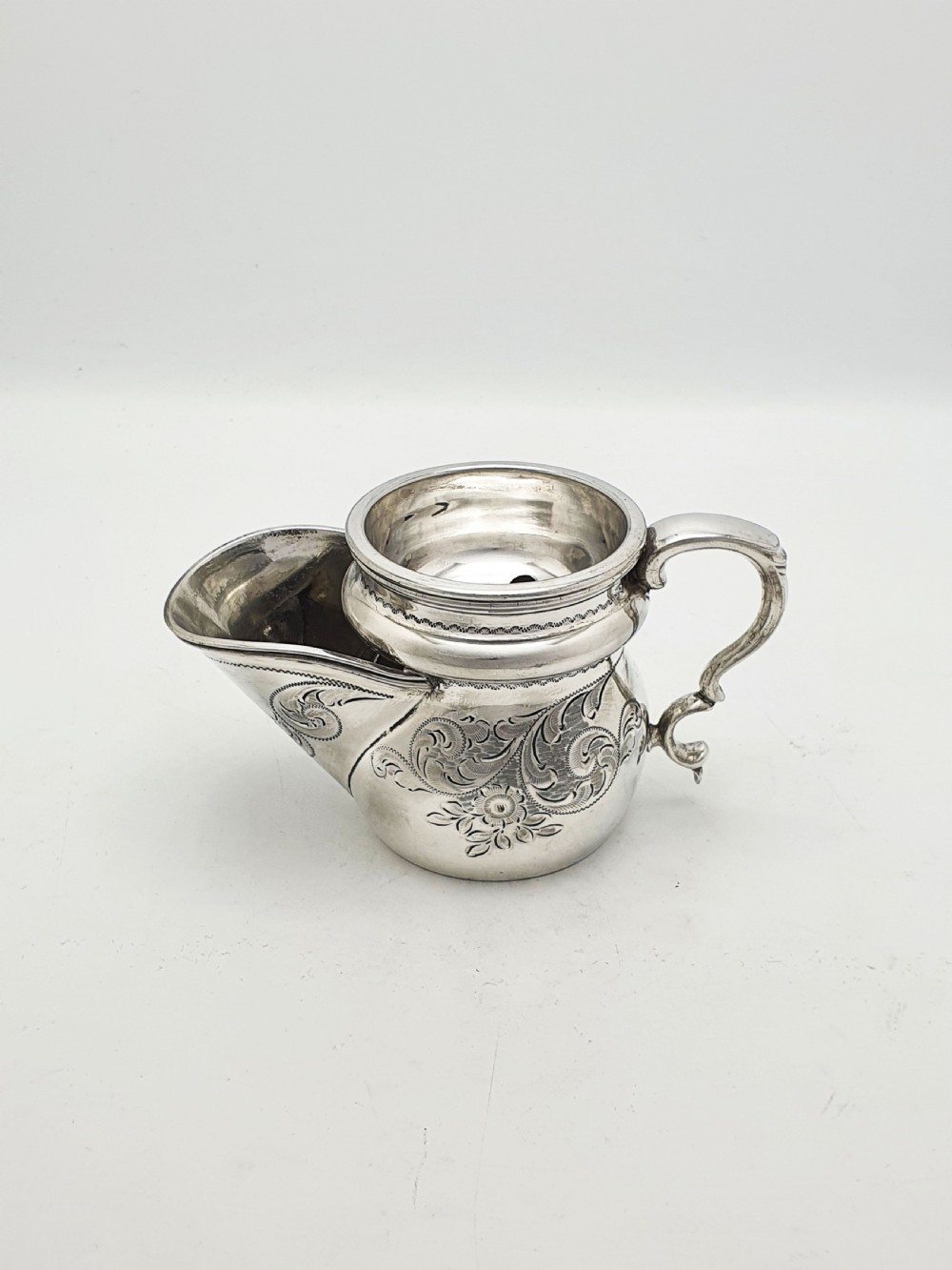 Antique Victorian Silver-Plated Shaving Mug with Removable Soap Tray – circa 1880 View IV