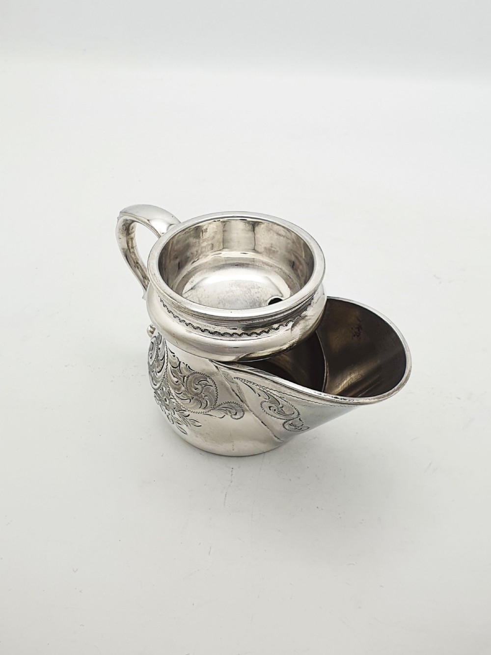 Antique Victorian Silver-Plated Shaving Mug with Removable Soap Tray – circa 1880 View VIII