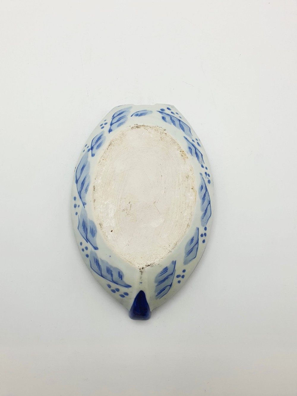Lovely Antique Japanese Imari Porcelain Boat-Shaped Dish – circa 1900 View VI