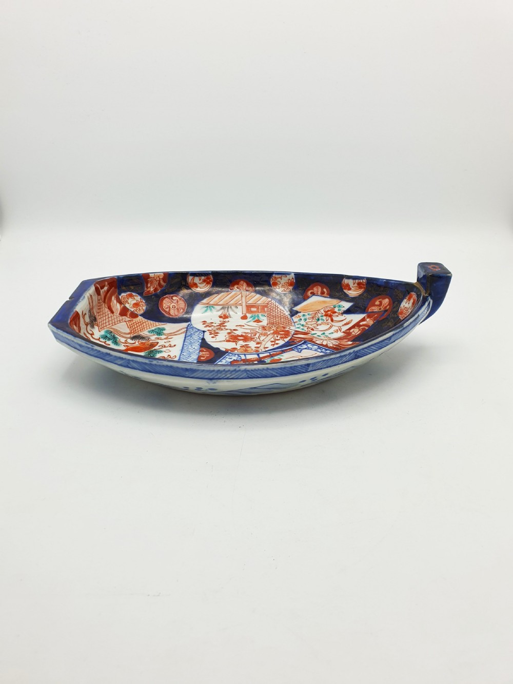 Lovely Antique Japanese Imari Porcelain Boat-Shaped Dish – circa 1900 View VIII