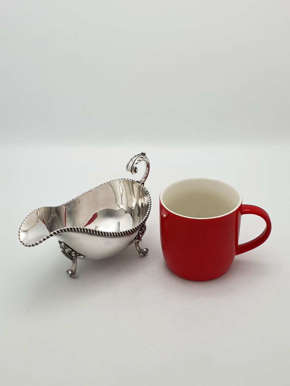 Pair of Antique Silver Plate Sauce Boats with Ornamental Leaf Detailing – circa 1920  View XIII