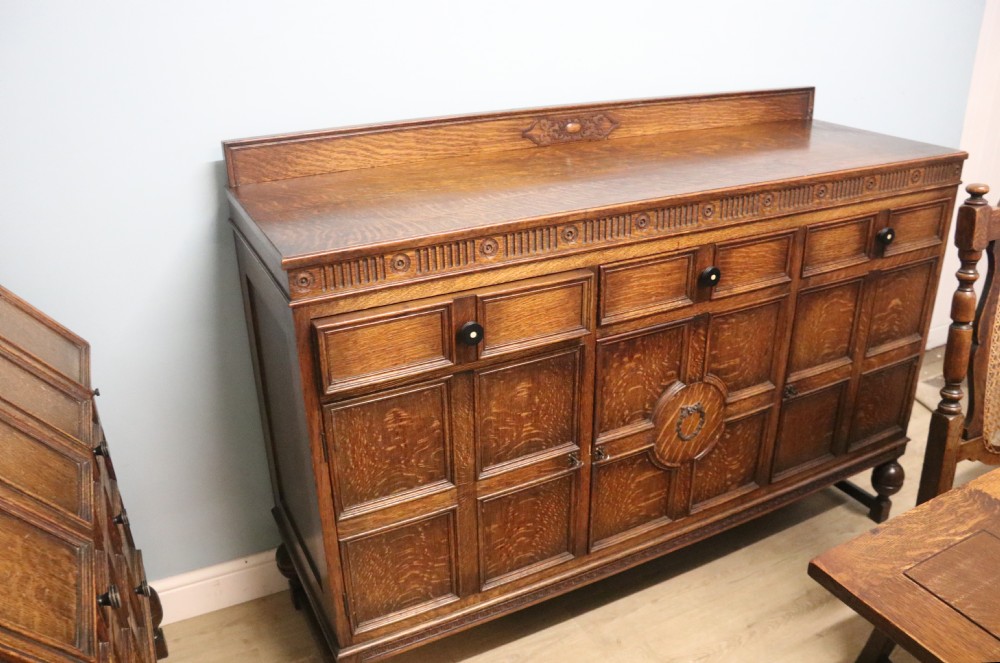 Jacobean style oak dining room suite of excellent quality View XV