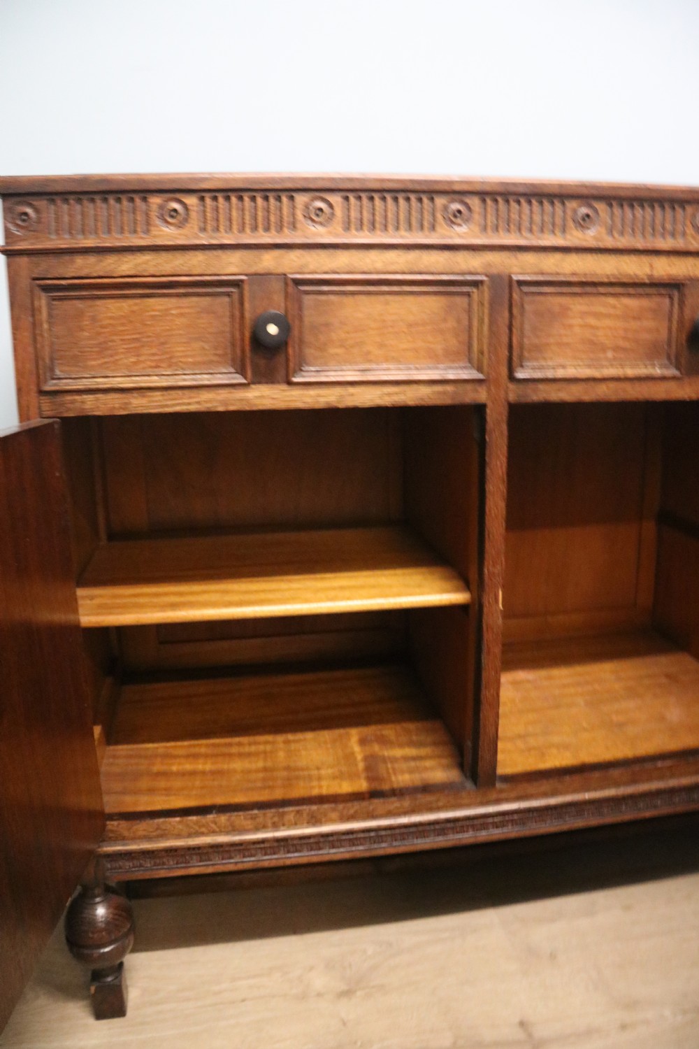 Jacobean style oak dining room suite of excellent quality View XXIII