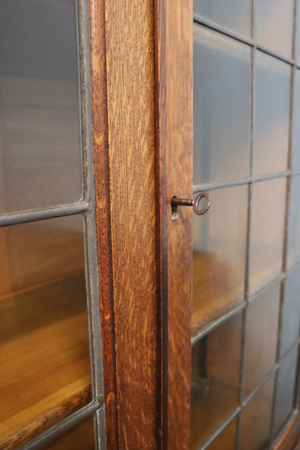Jacobean style oak dining room suite of excellent quality View XXX