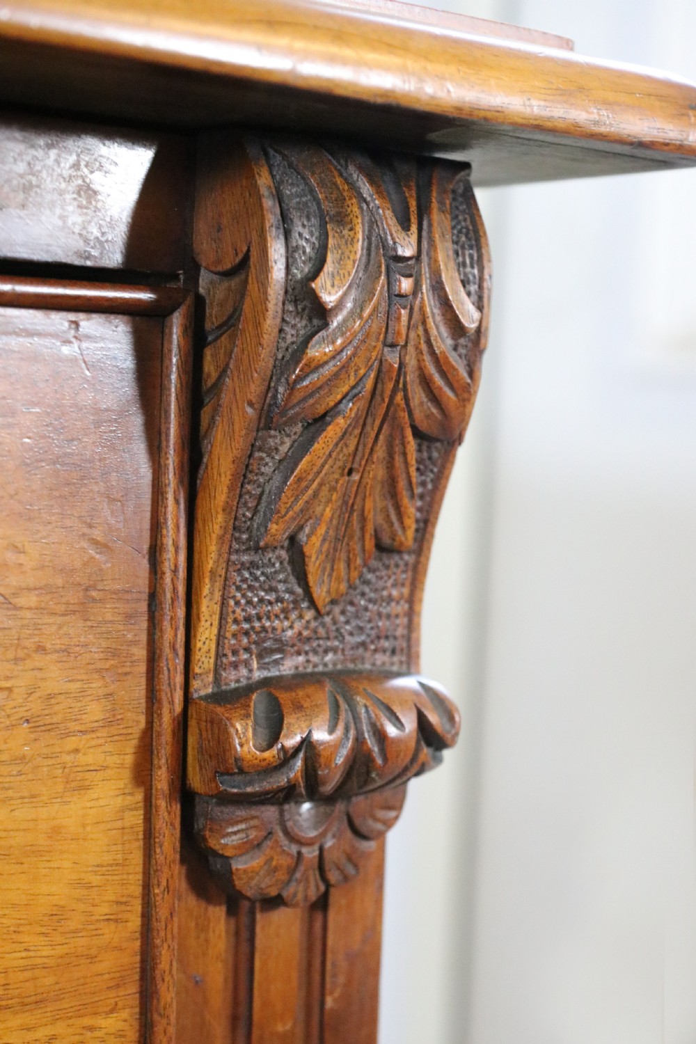 Late Victorian American walnut secretaire bookcase cabinet. View XXVIII
