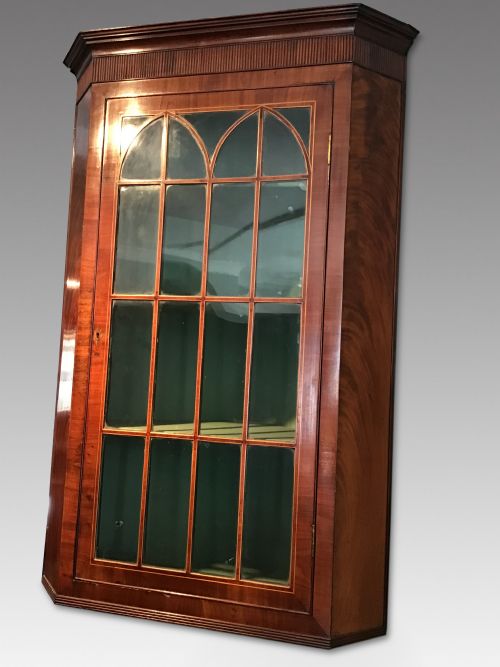Georgian Mahogany Corner Cabinet