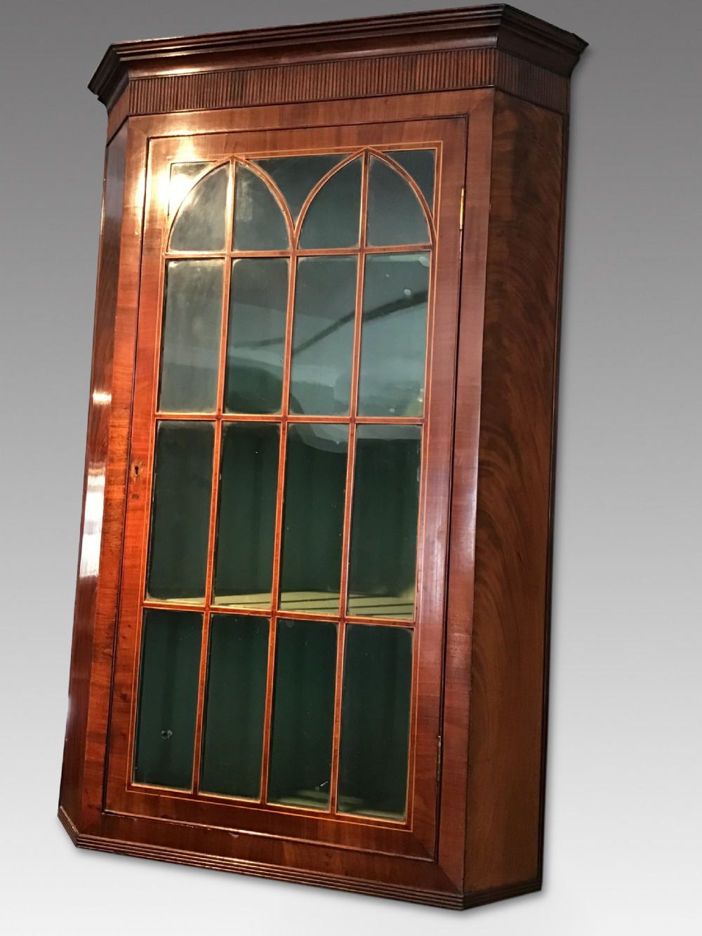 Georgian mahogany corner cabinet