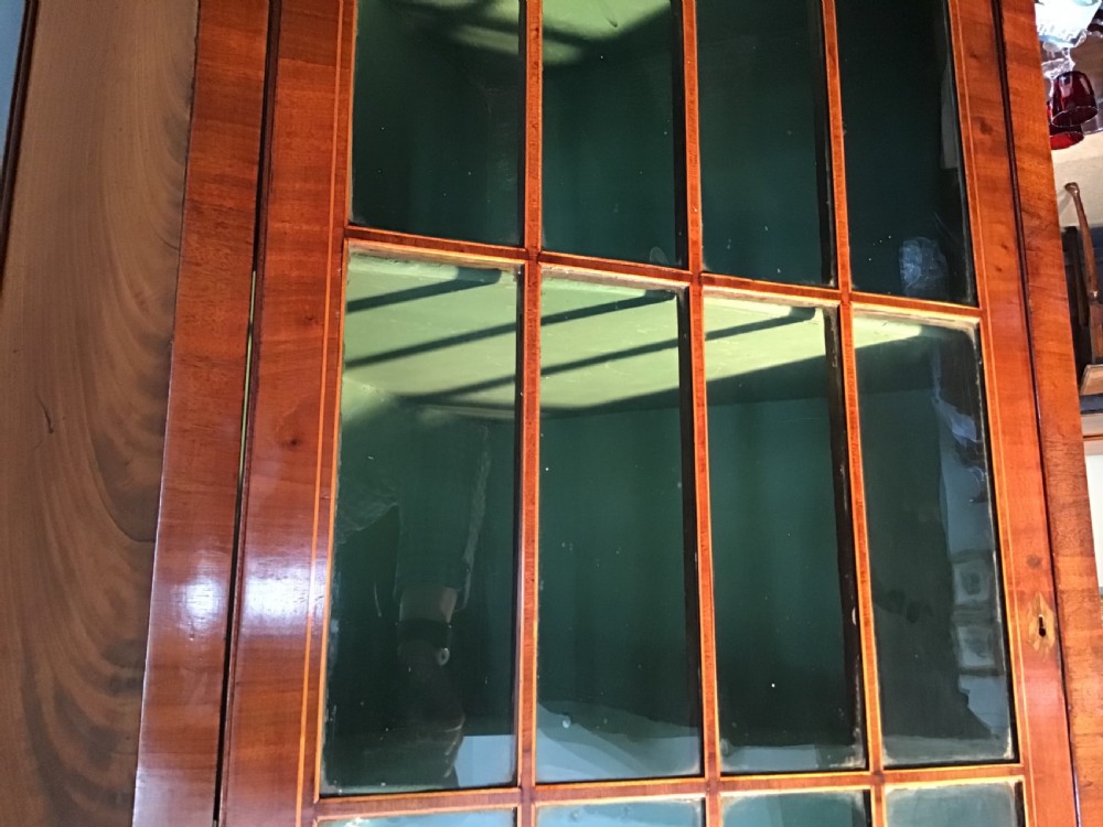 Georgian mahogany corner cabinet View VI