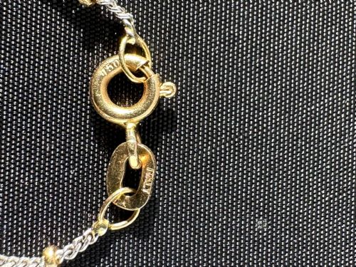 CHARMING MOONSTONE AND DIAMOND PENDANT IN PLATINUM - ADDITIONAL PHOTO 4