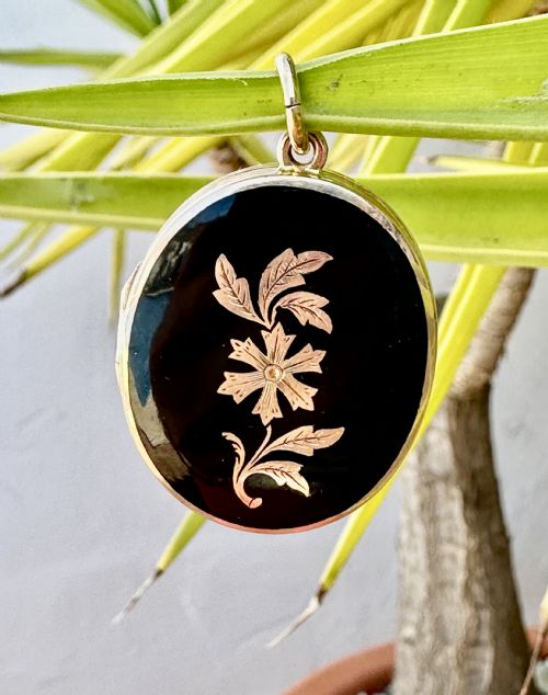 ANTIQUE LOCKET IN 18 CARAT GOLD AND ENAMEL - ADDITIONAL PHOTO 4