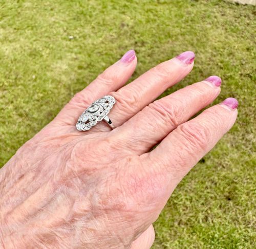 ANTIQUE ART DECO PANEL RING WITH NATURAL DIAMONDS IN PLATINUM - ADDITIONAL PHOTO 7