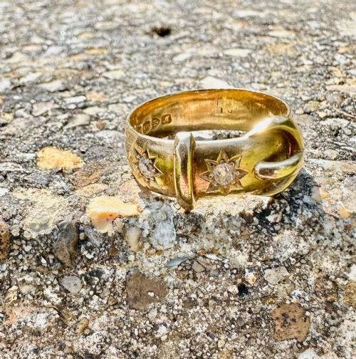 ANTIQUE BUCKLE RING WITH DIAMONDS IN 18 CARAT GOLD - ADDITIONAL PHOTO 7