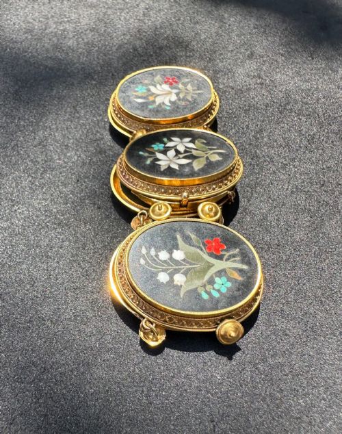 ANTIQUE VICTORIAN PIETRA DURA BRACELET IN 18CT GOLD - ADDITIONAL PHOTO 1
