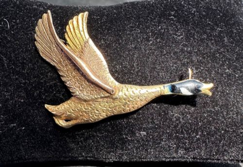 FLYING DUCK BROOCH IN 9CT GOLD DATING FROM 1912 - ADDITIONAL PHOTO 2