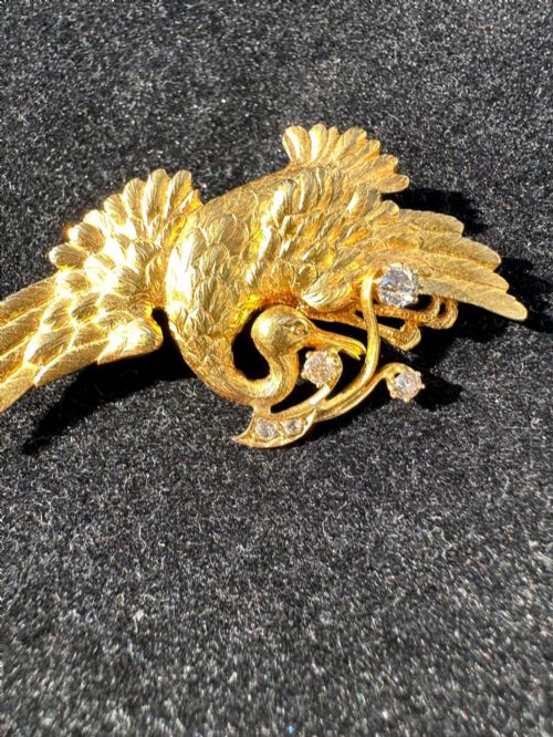 ANTIQUE MYTHOLOGICAL BIRD BROOCH IN 18CT GOLD WITH DIAMONDS - ADDITIONAL PHOTO 2