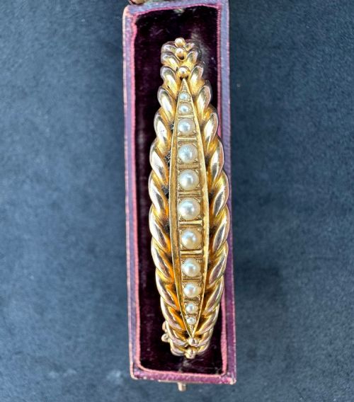 ANTIQUE 15 CARAT GOLD BANGLE SET WITH SEED PEARLS - ADDITIONAL PHOTO 3