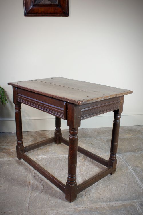 17TH CENTURY OAK SIDE CENTRE TABLE - ADDITIONAL PHOTO 5