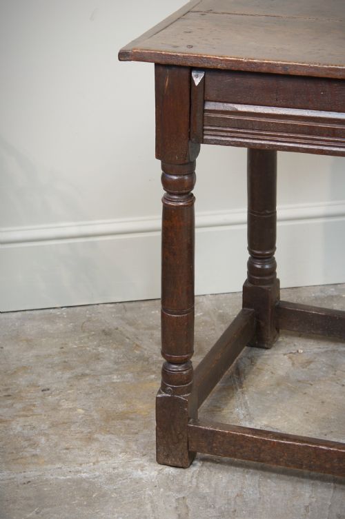 17TH CENTURY OAK SIDE CENTRE TABLE - ADDITIONAL PHOTO 10