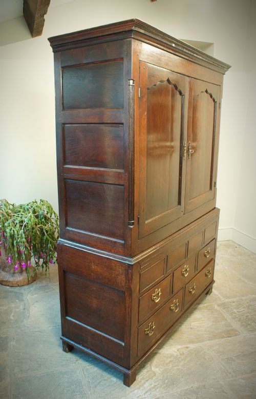 GEORGIAN OAK LINEN PRESS CUPBOARD - ADDITIONAL PHOTO 8