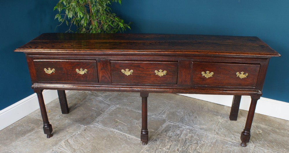 A good early 18th Century  Oak Dresser Base. View XI