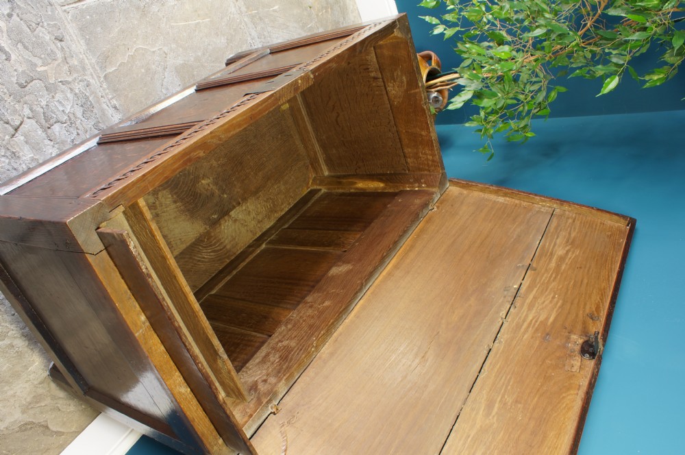 17th Century Oak Coffer. View IX