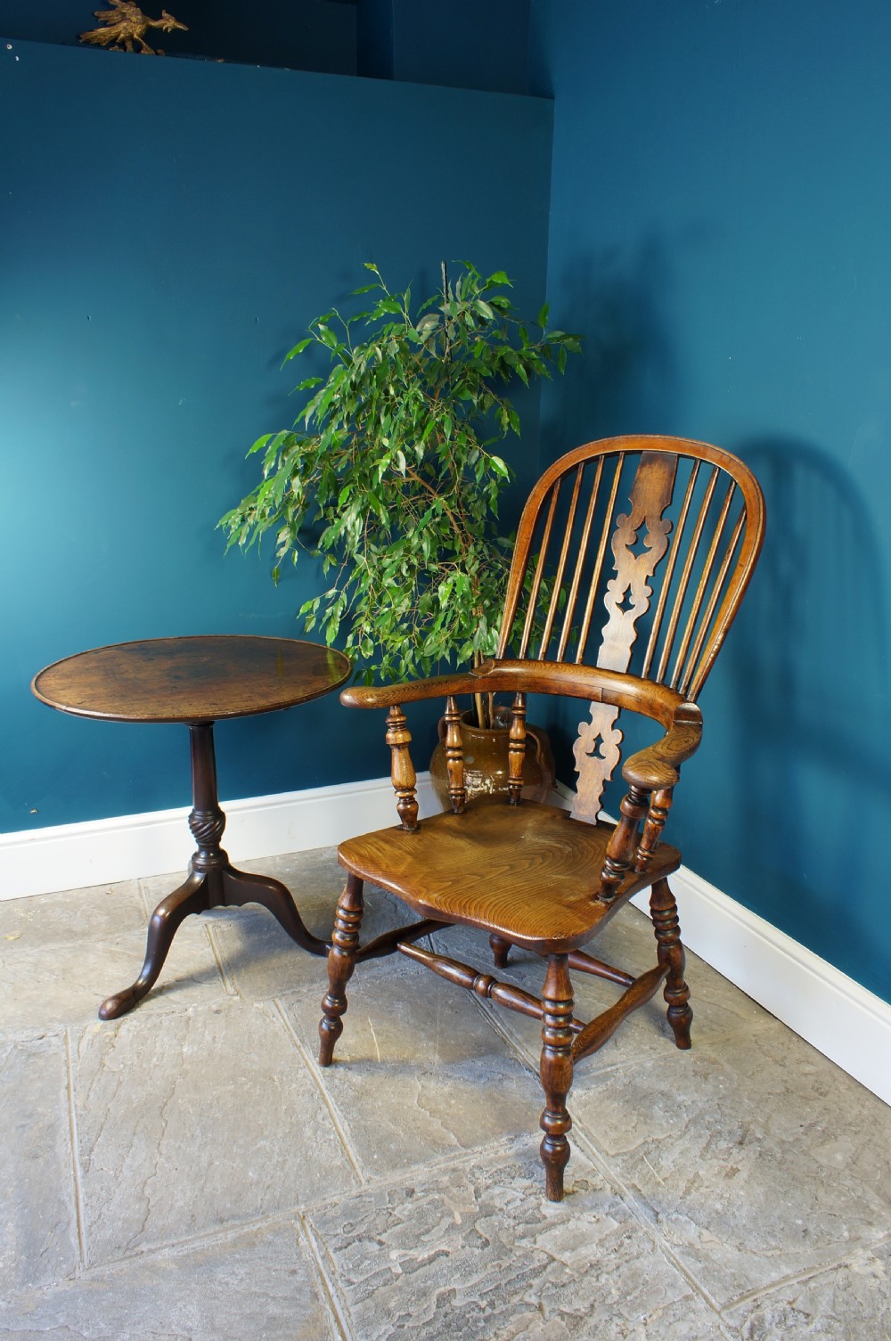 19th Century Broad Arm Windsor Chair. View V