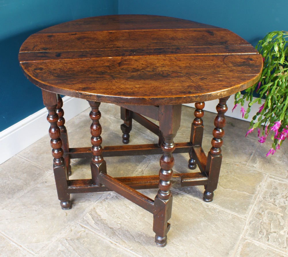Small 17th Century oak Gateleg Table.