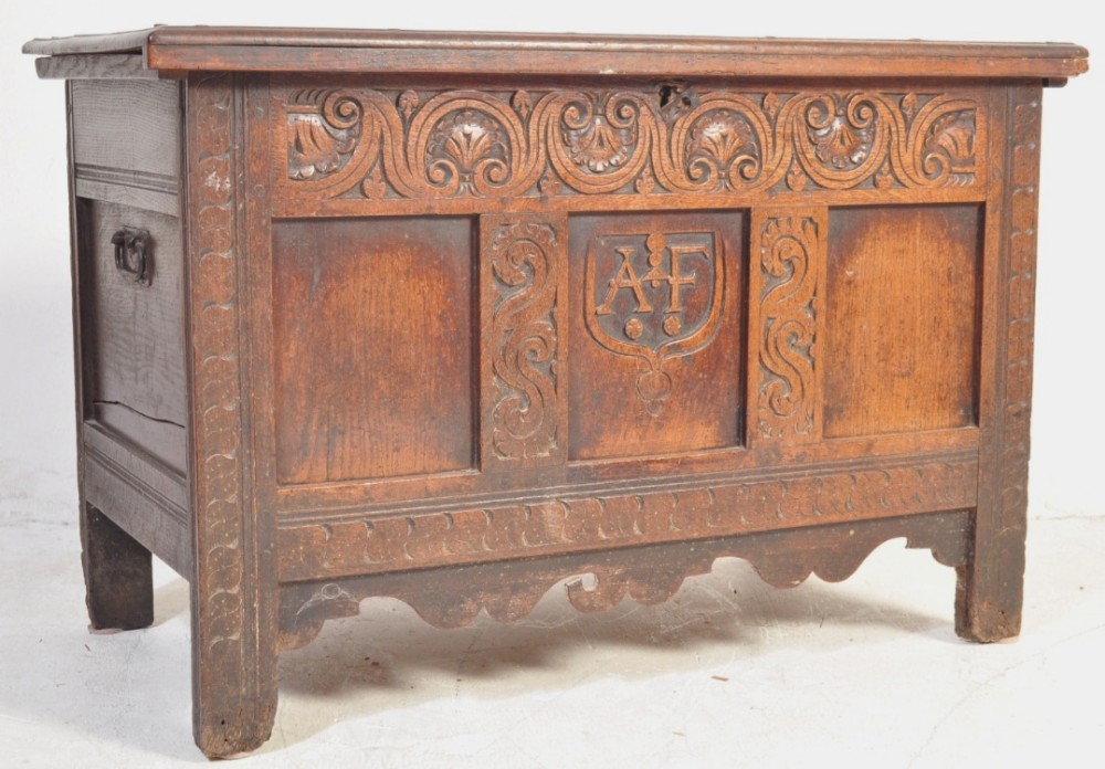 Small 17th Century Oak Coffer. 