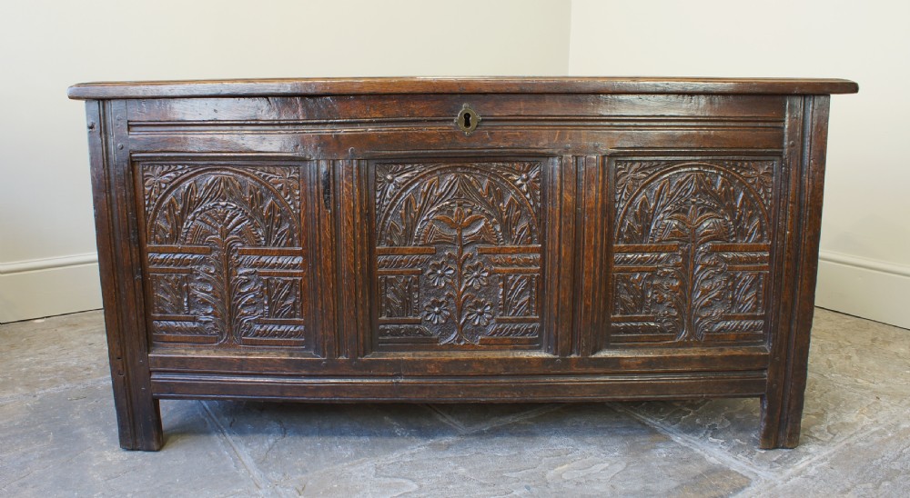 17th Century Oak Coffer. View VI