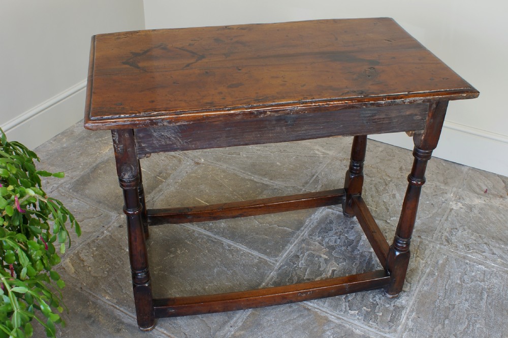 A Rare Late 17th Century Yew Wood Side Table. View XIII